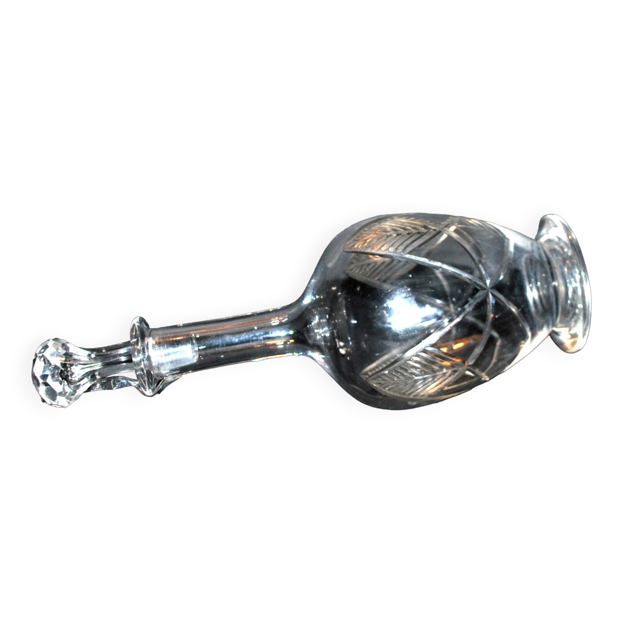 Baccarat crystal decanter aswan art deco model 1930 cut feather sheets