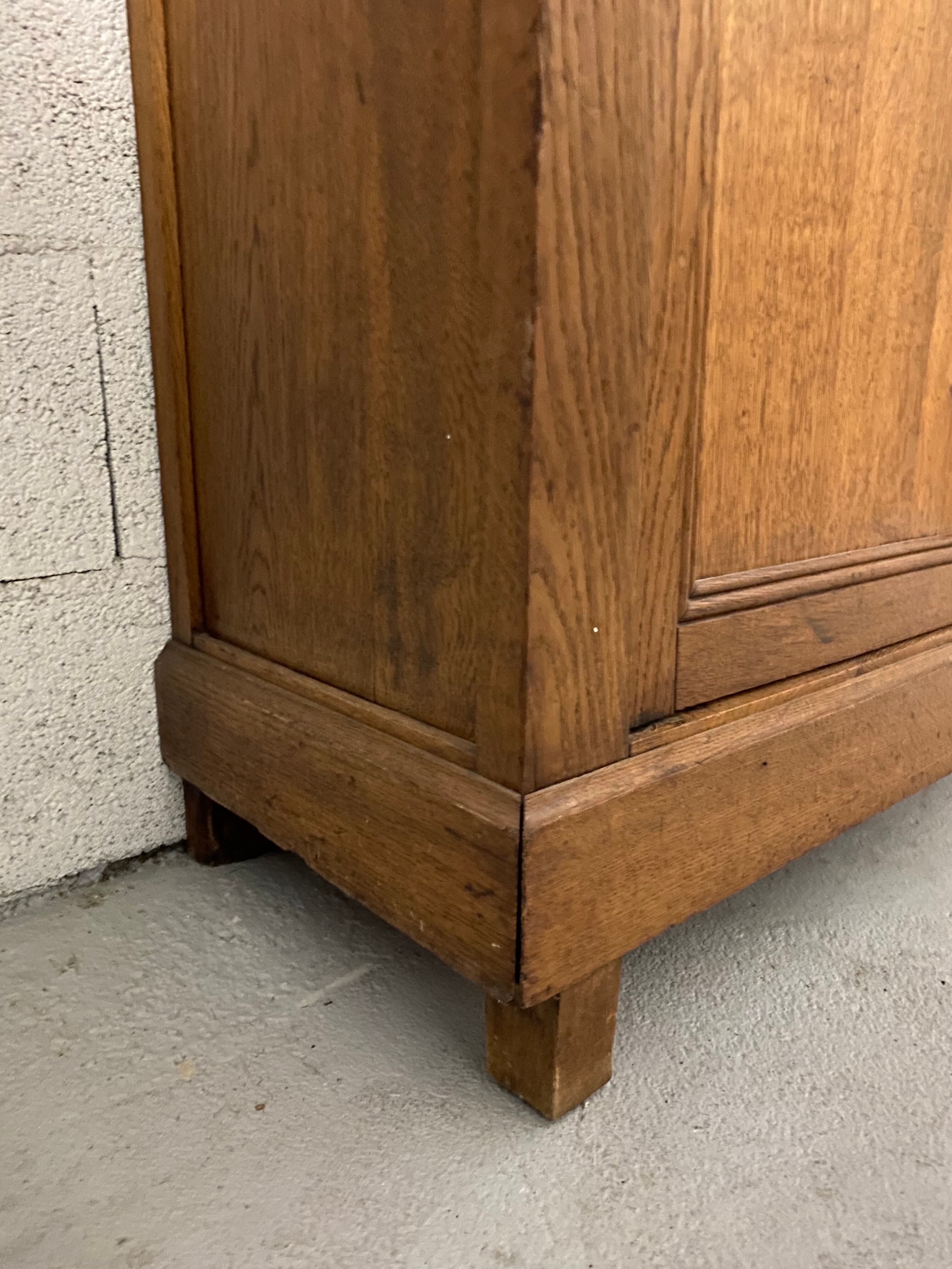 Bookcase 2 doors 1930