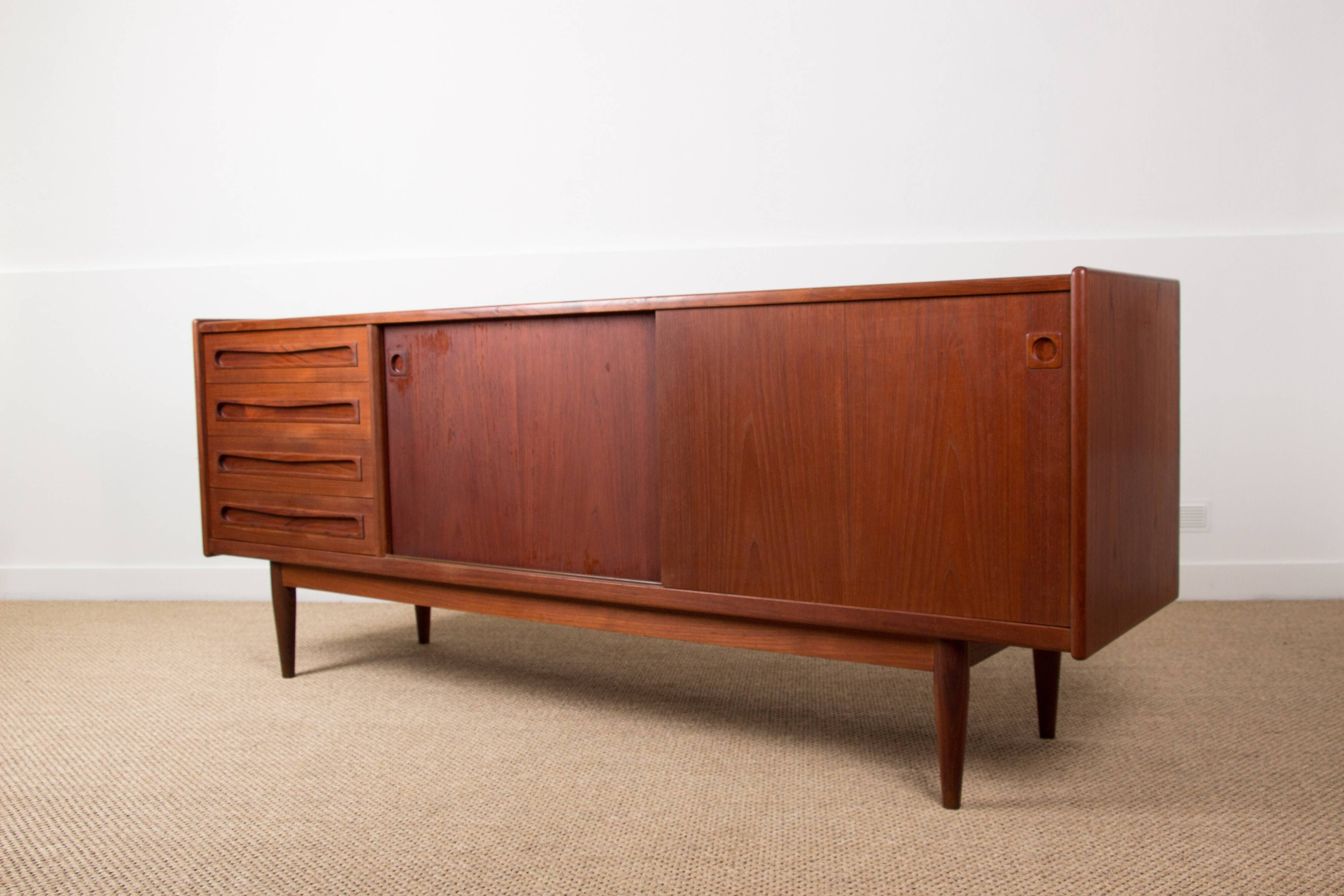 Danish teak sideboard 200 cm, model 31b, by Johannes Andersen 1960.