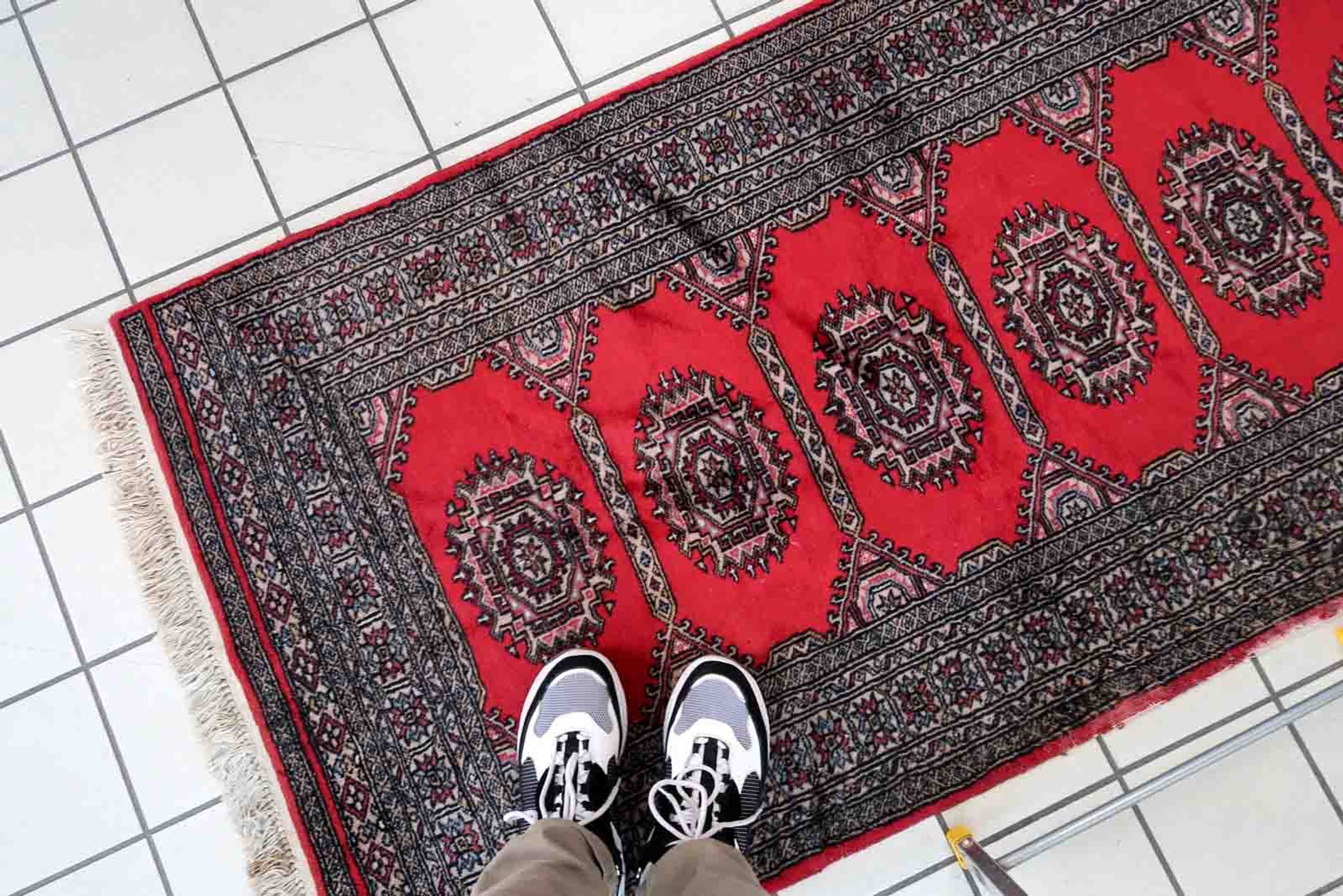 Vintage carpet uzbek bukhara handmade 92cm x 186cm 1970s