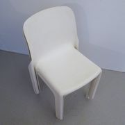 Set of 4 white Selene chairs by Magistretti Artemide