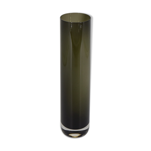 vase en verre vert scandinave