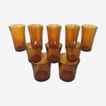 Set of 10 amber Duralex glasses