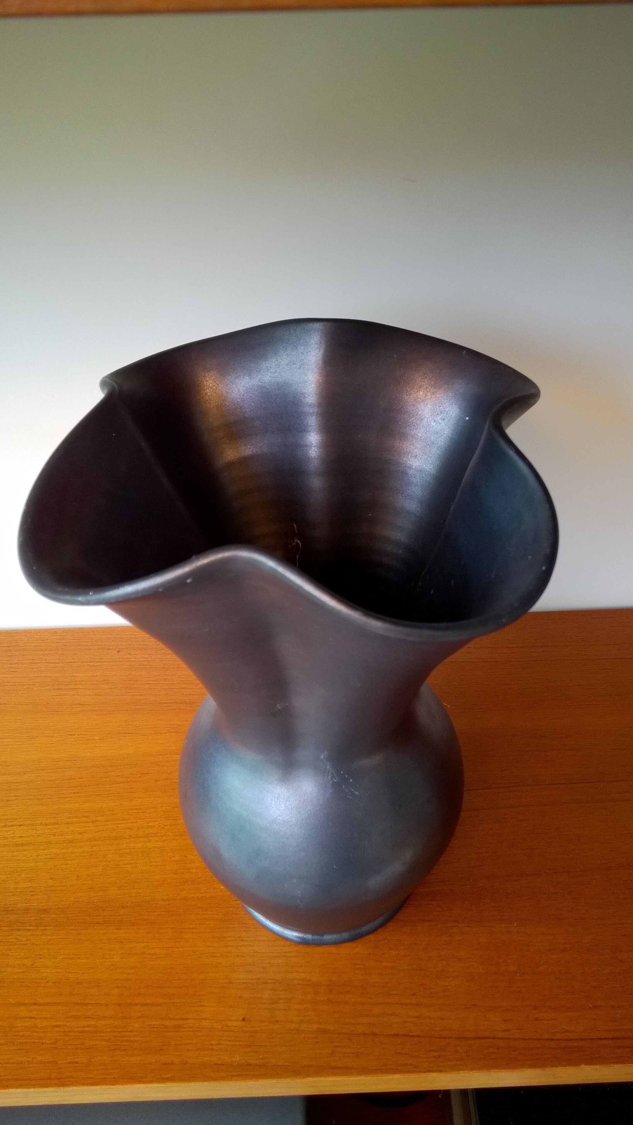 Corolla vase Vallauris