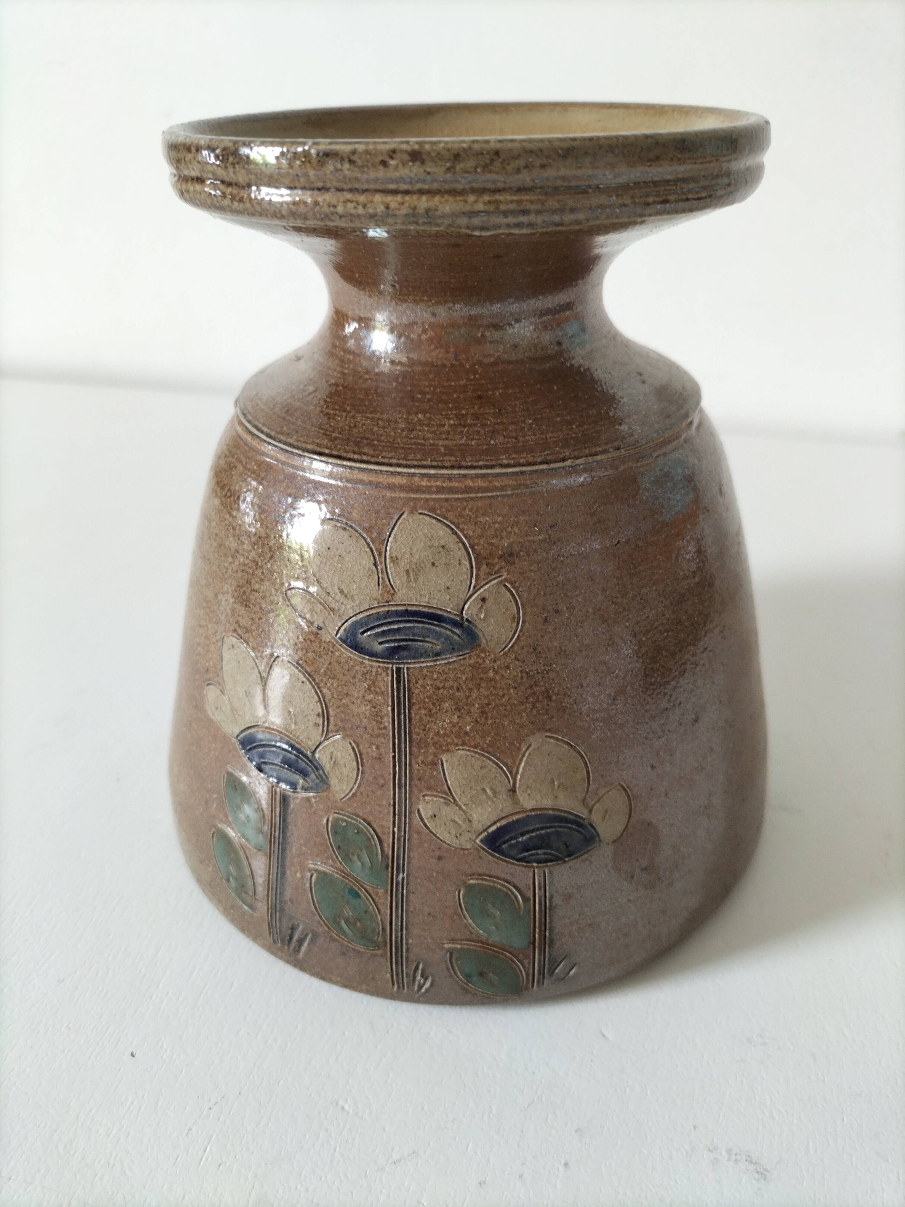 Vase en grès fait main – Poterie des Mottes