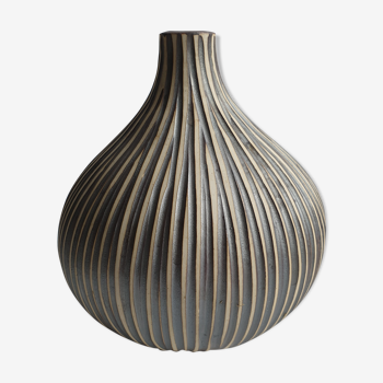 Vase in sandstone