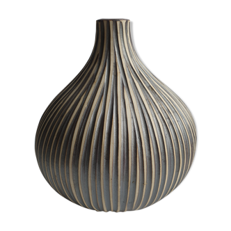 Vase in sandstone