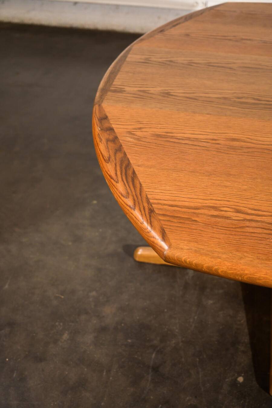 Octagonal dining table