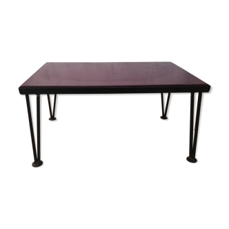 Coffee table black iron compat legs