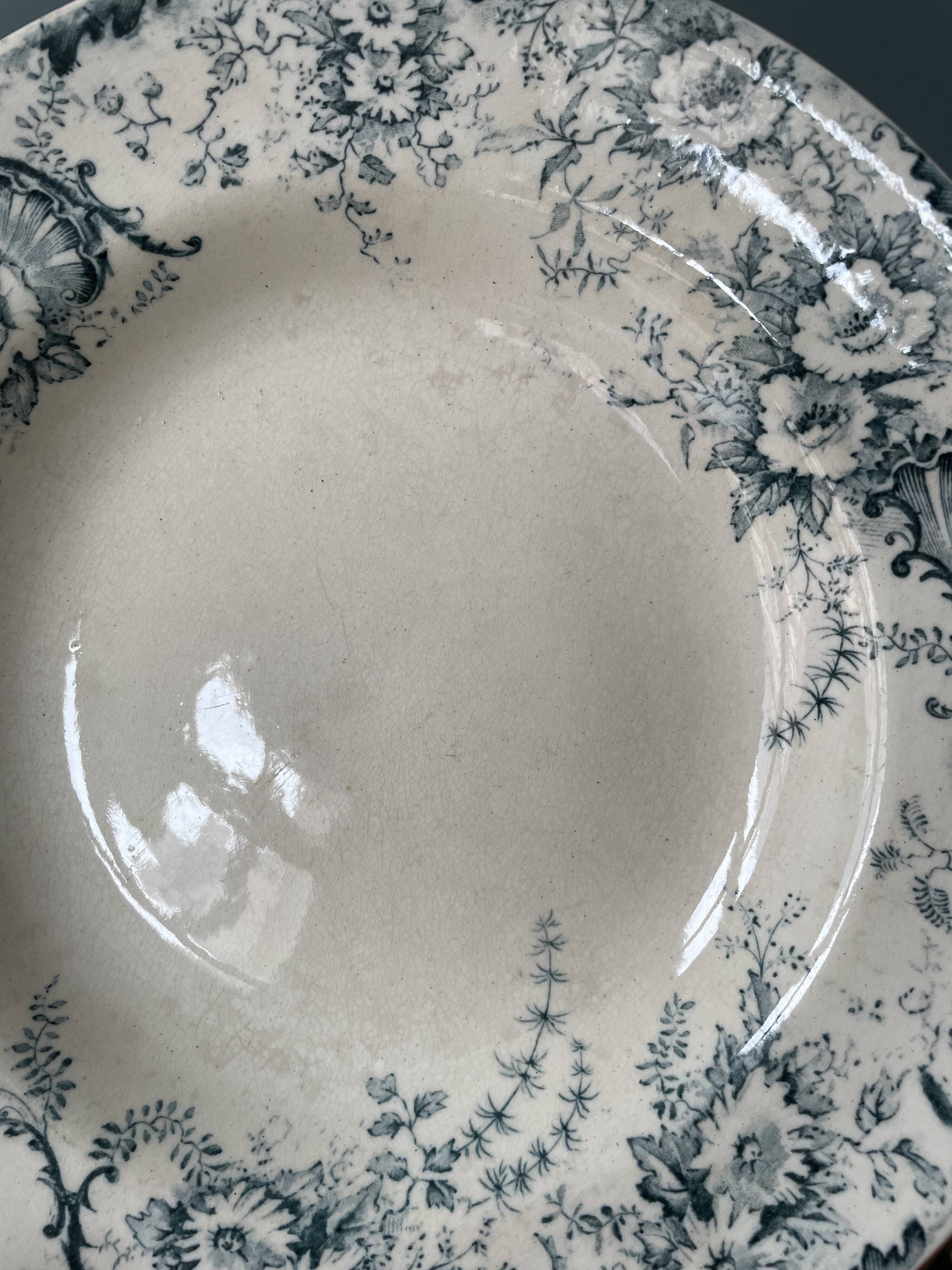 Set of 4 hollow plates Terre de Fer model "Derby" Choisy Le Roi