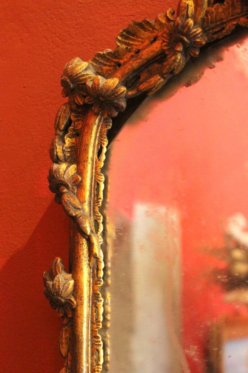 Italian Louis XV Period Hand-Carved Giltwood Mirror