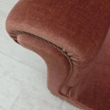 Fauteuil danois à dossier haut, années 1970, velours d'ameublement rose saumon, bois de hêtre.