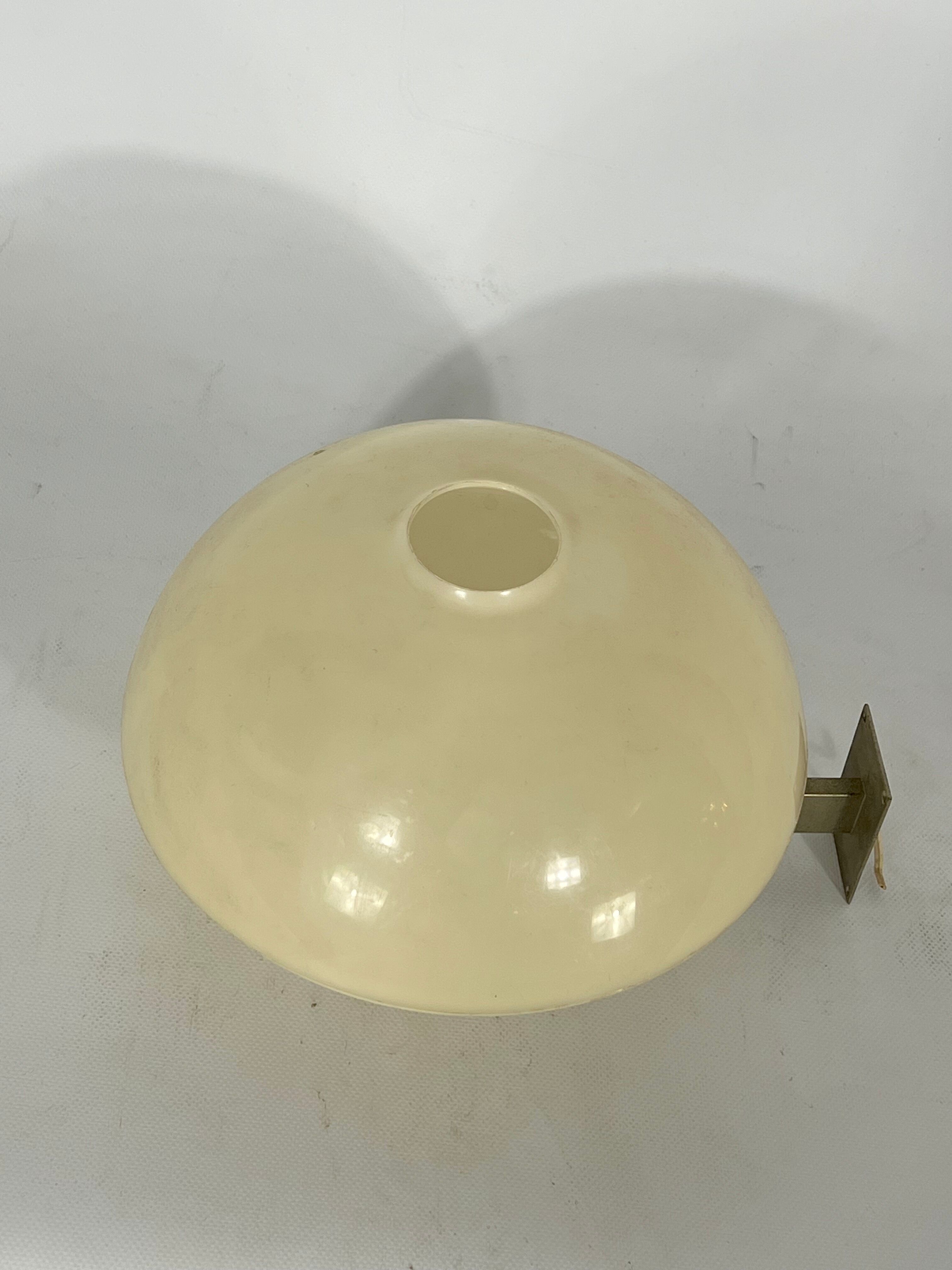 Mid-century modern wall lamp. Italy 1960s