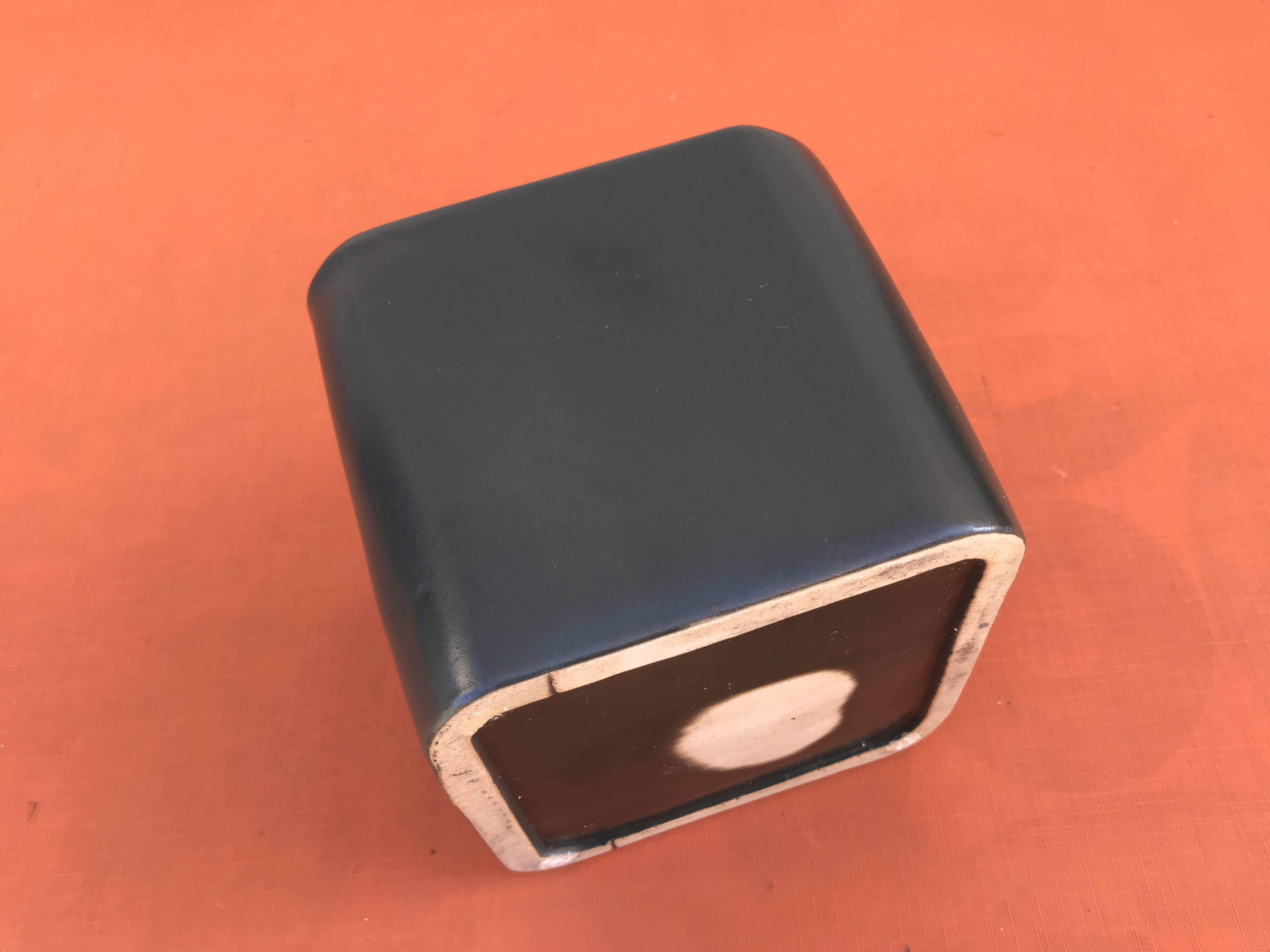 Ceramic flowerpot / decorative pot