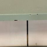 Metal string shelf