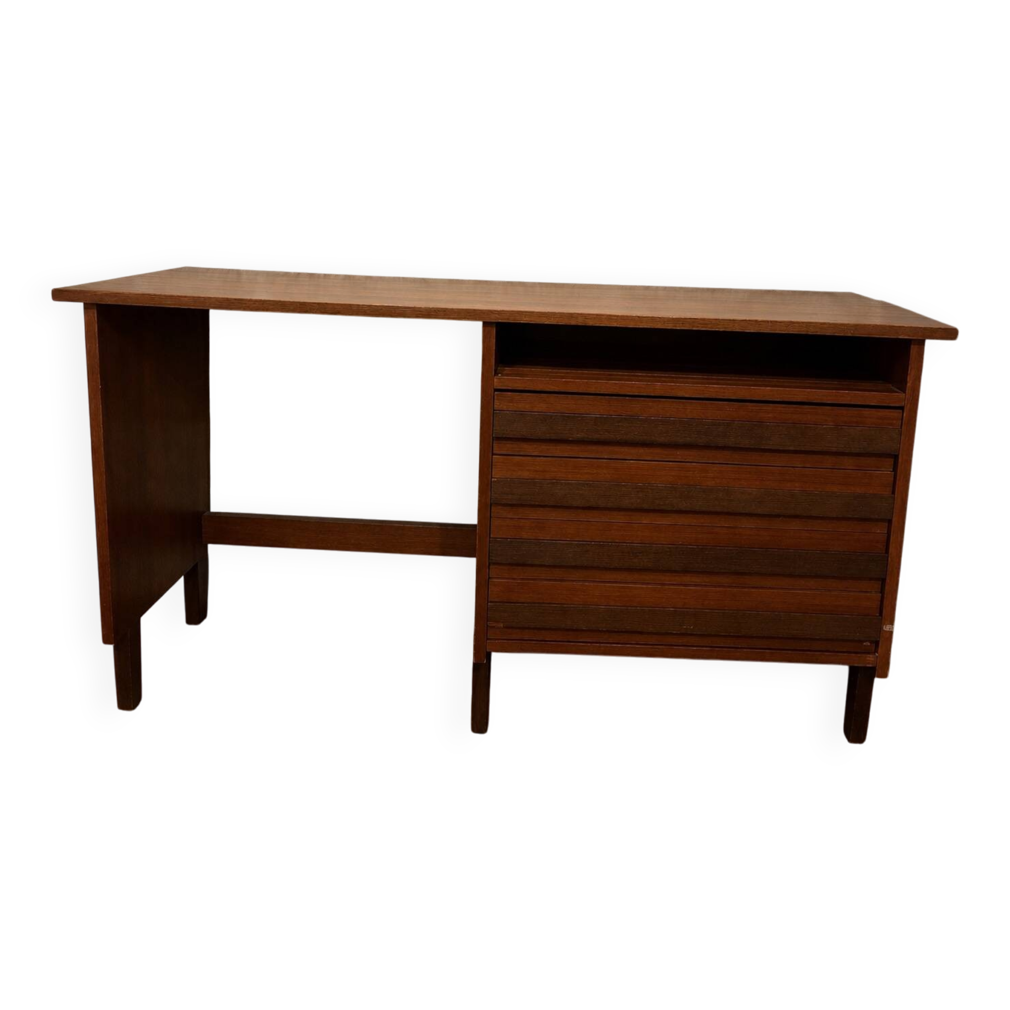 1960s desk. Very good overall condition.