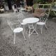 Salon de jardin en fer forgé , 1 table + 3 fauteuils
