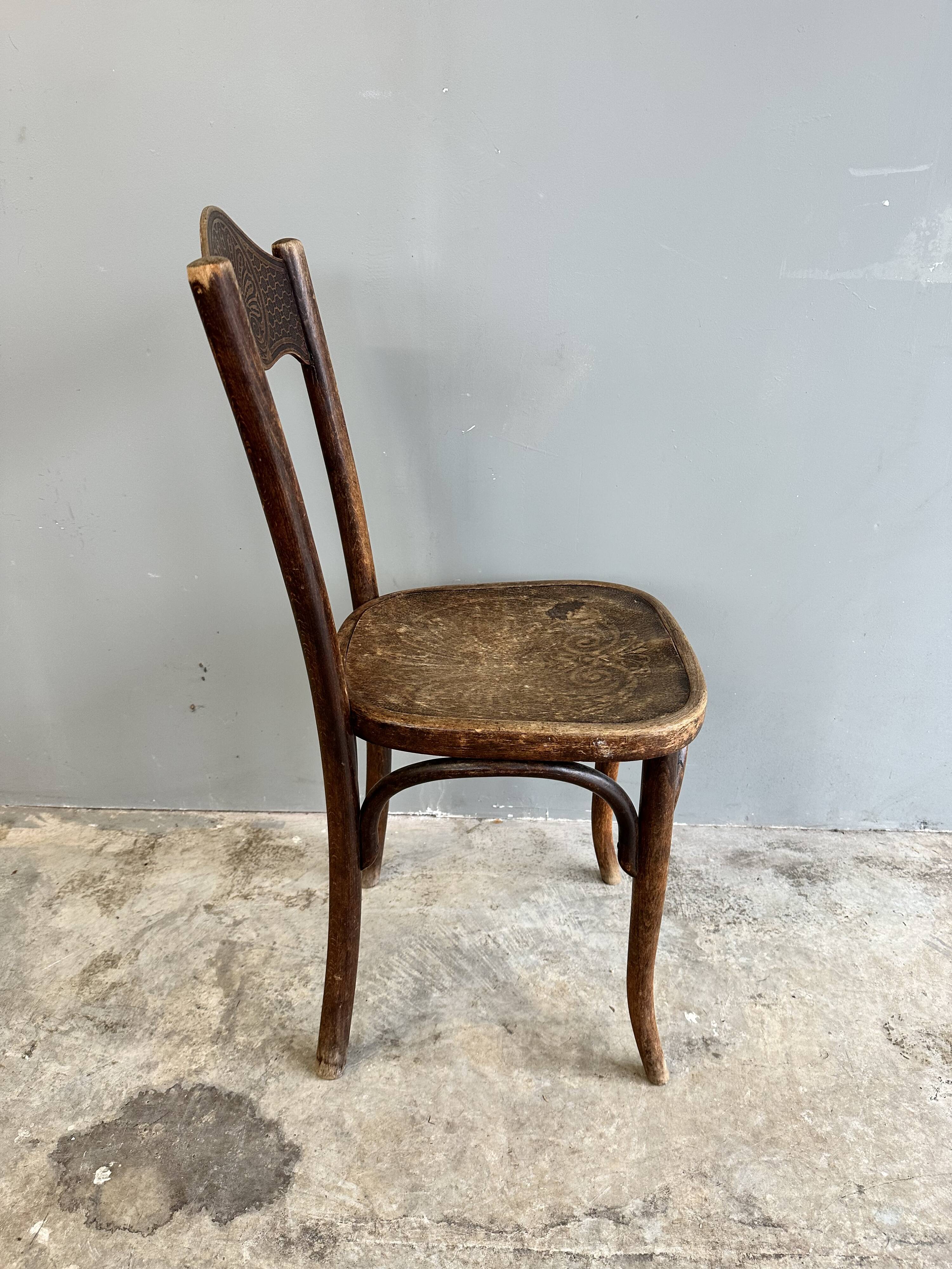 Mundus bistro chair