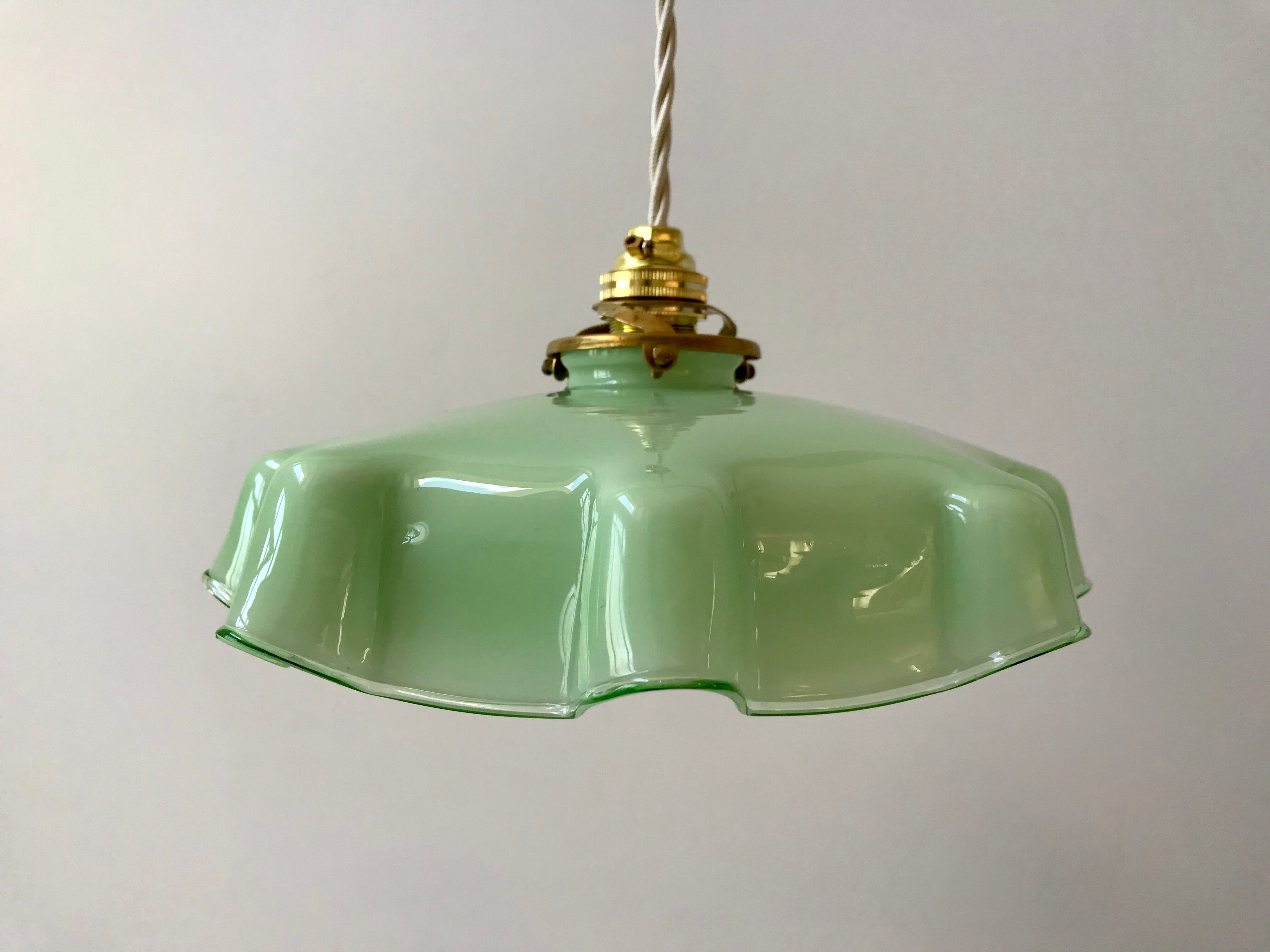 Suspension in opaline green sage years 40-50