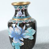 Paire de petits vases en émail cloisonnés Chinois vintage