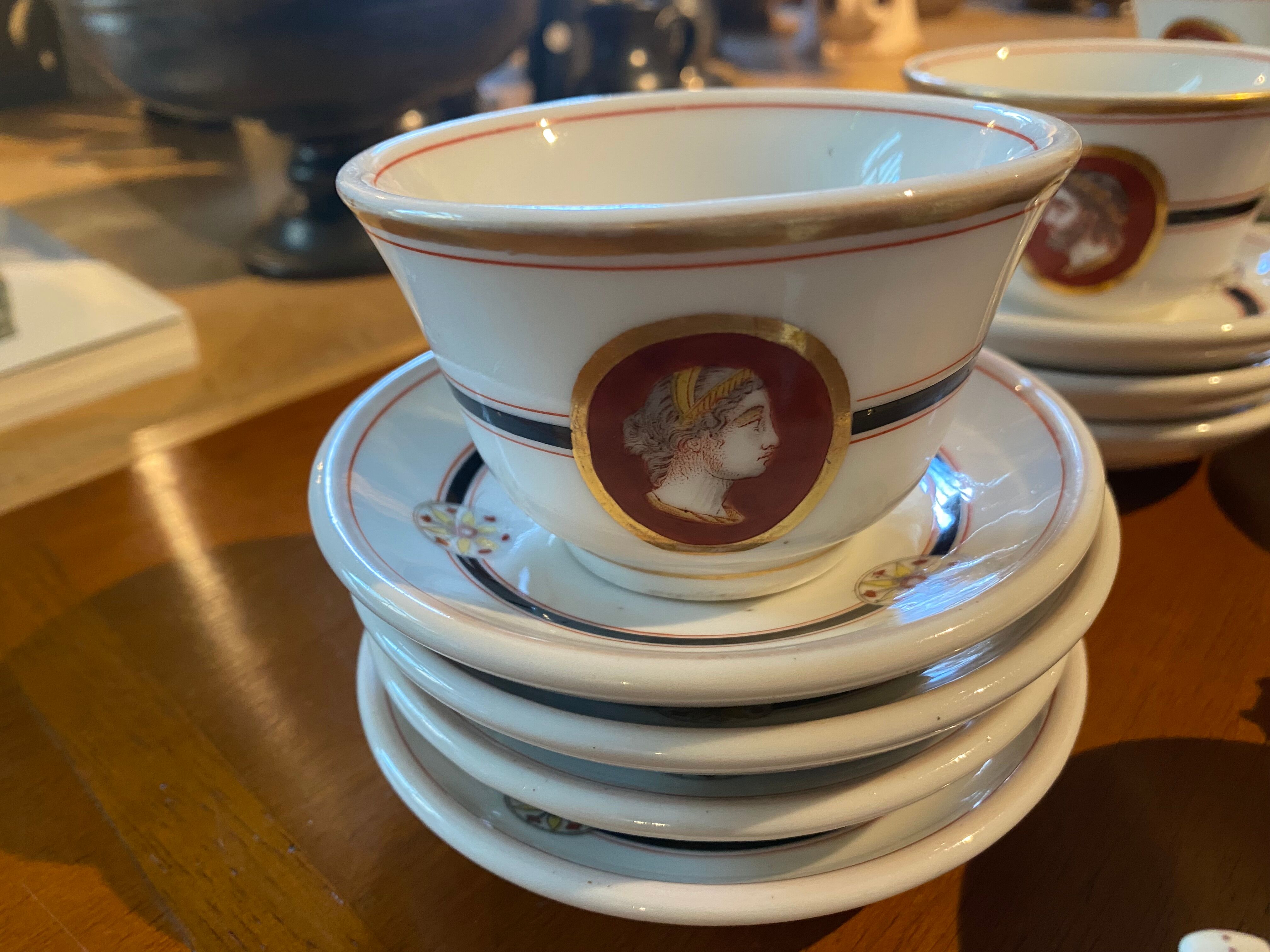 Set of chocolate cups in Bayeux porcelain
