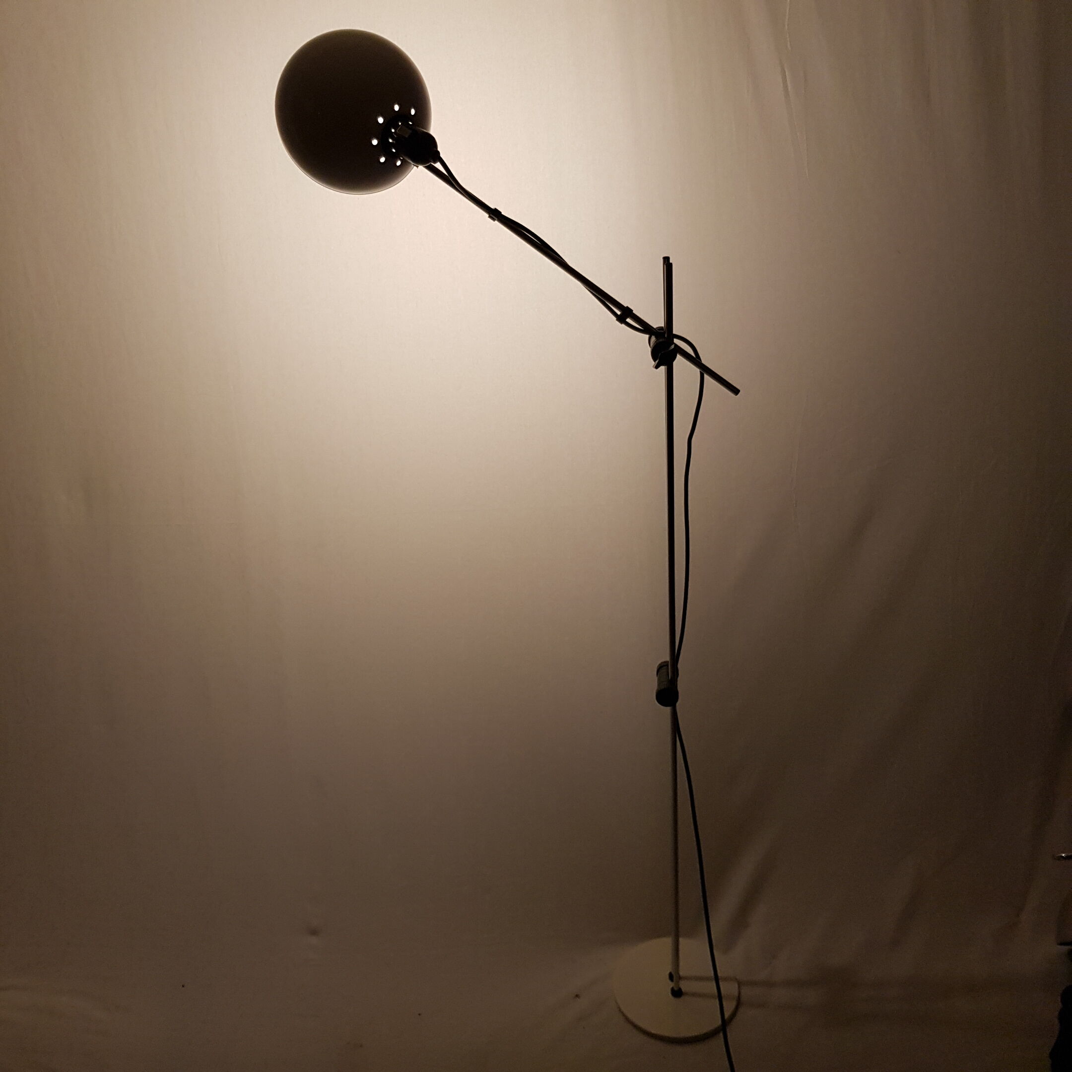 Italian articulated lamppost