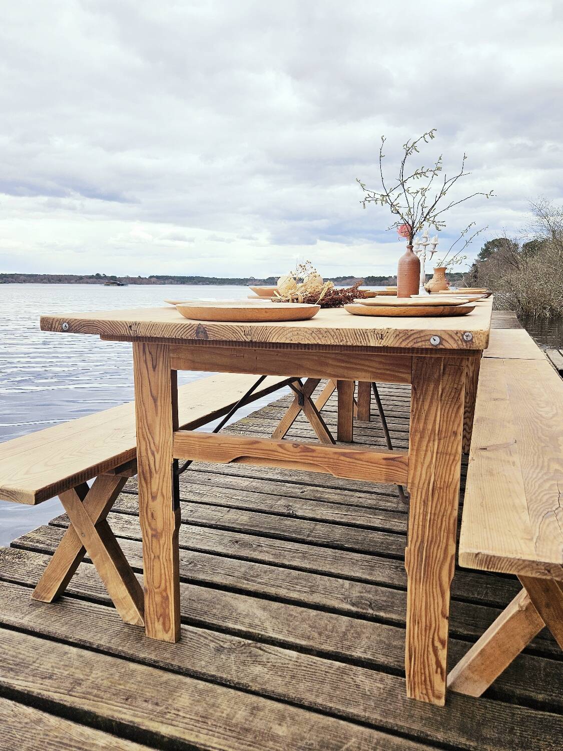 Guinguette farm table