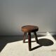 Low hollow upcycled teak tripod stool - Small brown solid wood stool circular seat cr