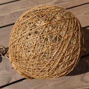 Suspension vintage boule rotin et ficelle