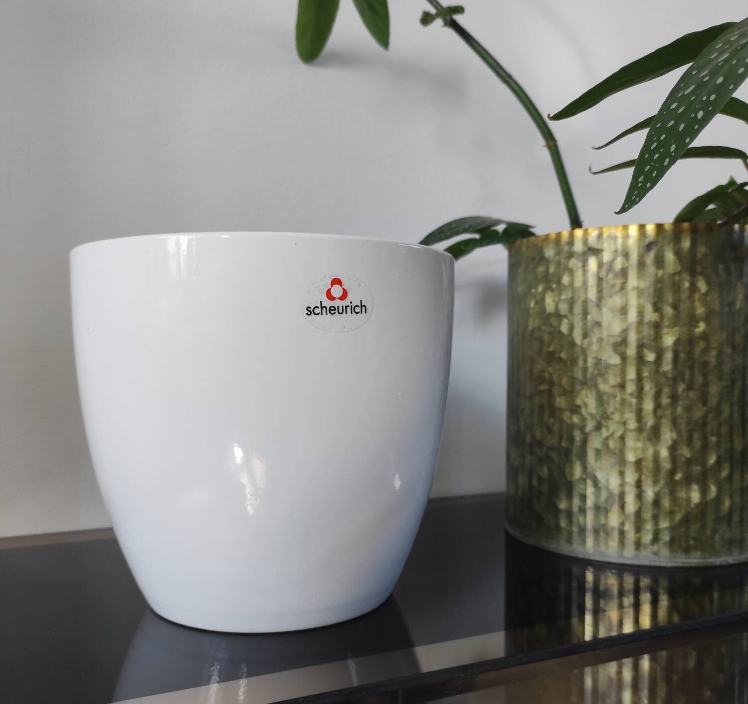 Cache-pot vintage blanc émaillé – Scheurich "Alaska"