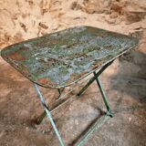 Table bistrot pliante française en fer riveté, années 1920