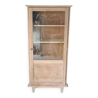 Display cabinet