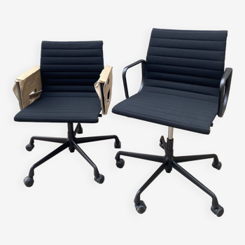 2 Charles Eames EA118 armchairs