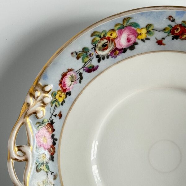 Plat à gâteau en porcelaine peint à la main   Vieux Paris