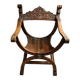 Fauteuil dit Dagobert en bois sculpté vers 1900