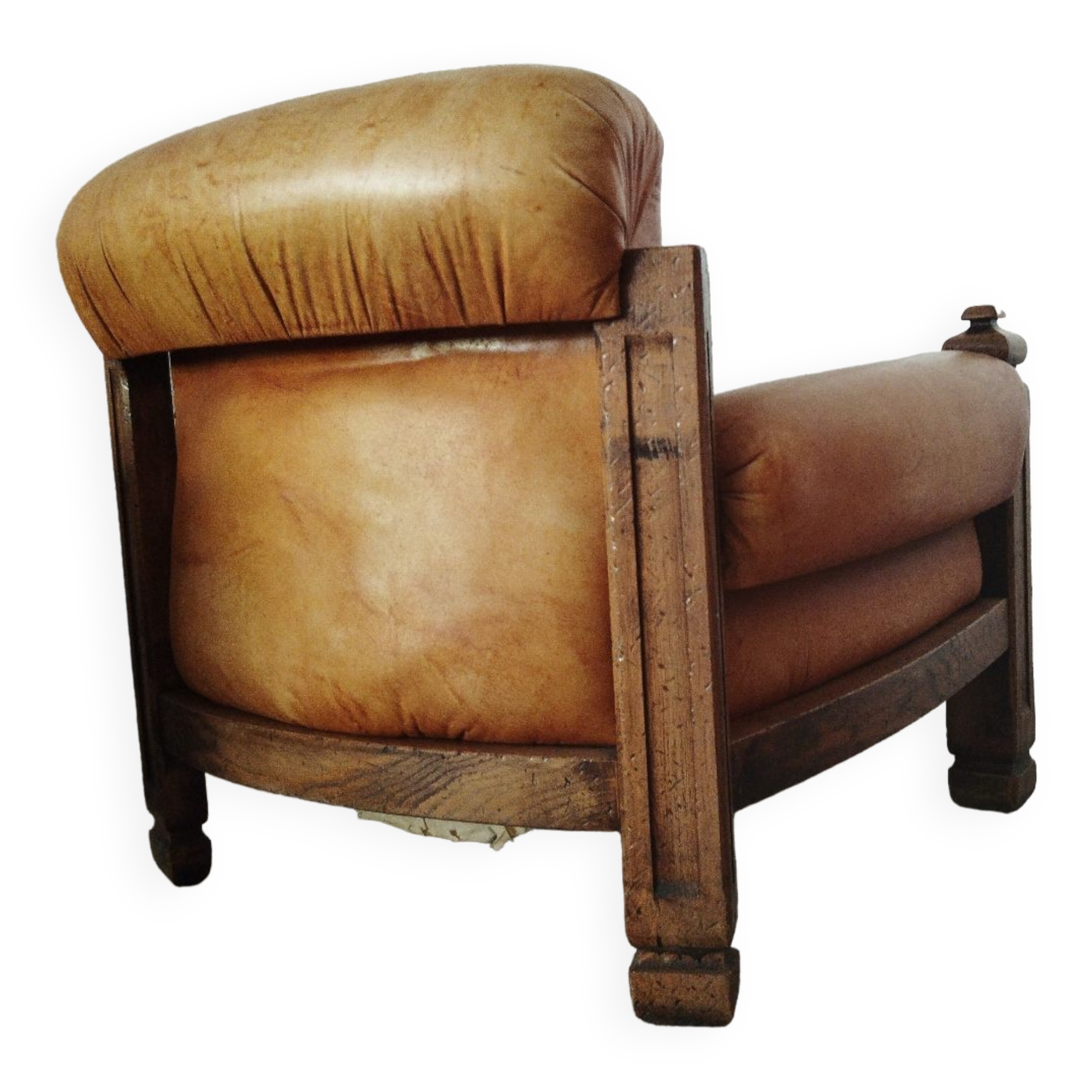 Brutalist leather lounge