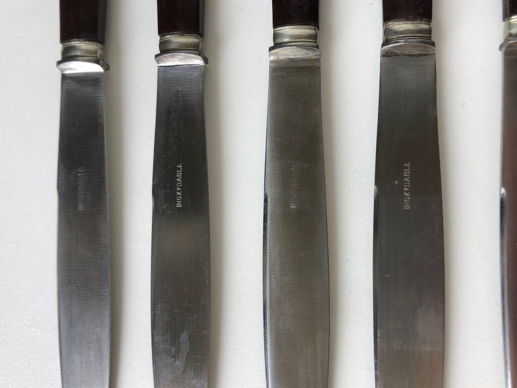 10 bakelite handle knives