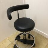 Dentist stool