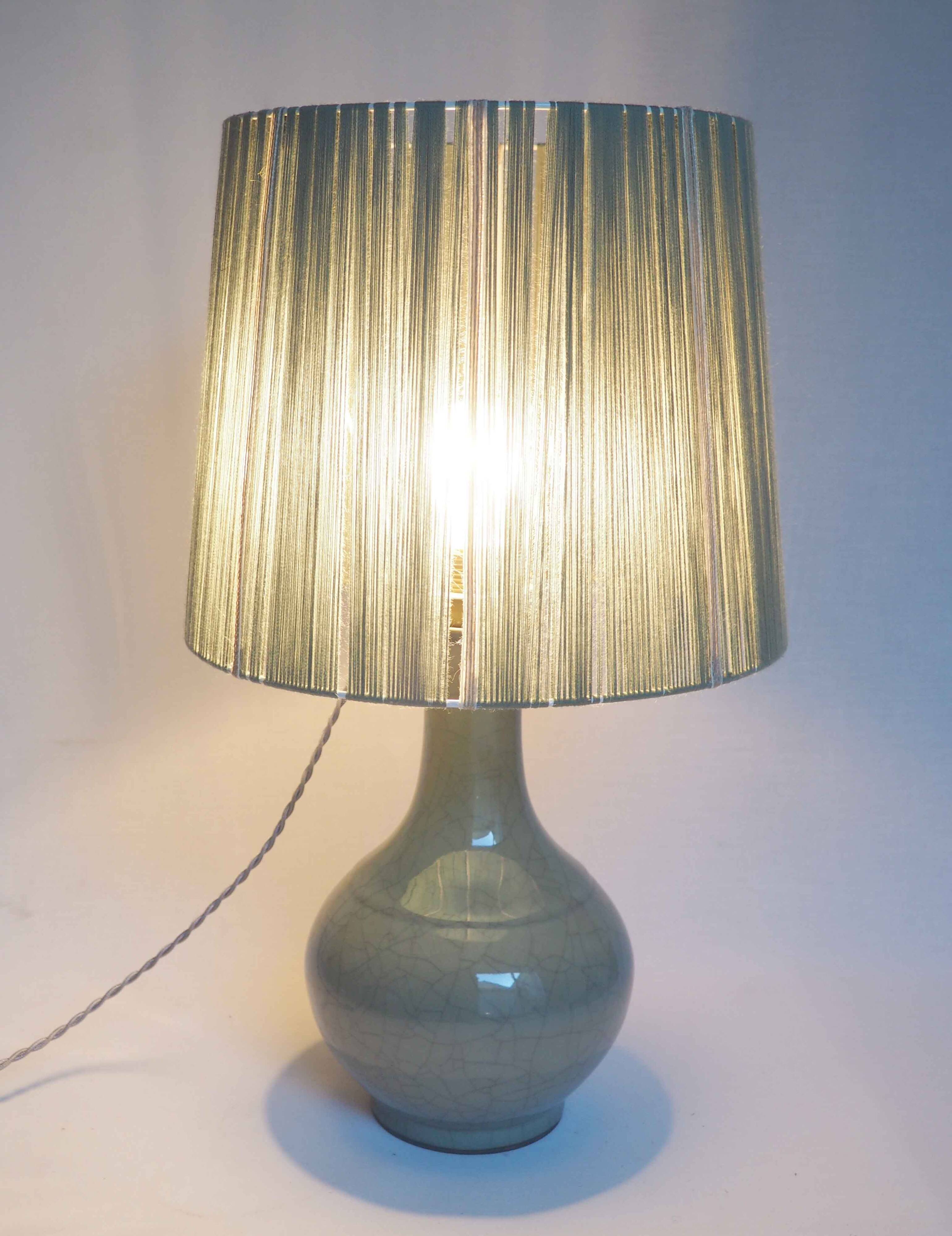 Large ceramic lamp with wire shade