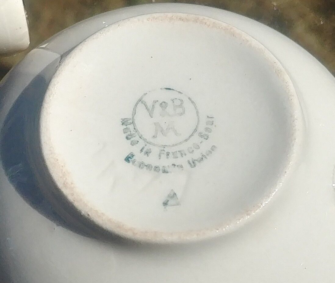 Service de 8 tasses à café en porcelaine dorées Villeroy et Boch Saar années 50/60
