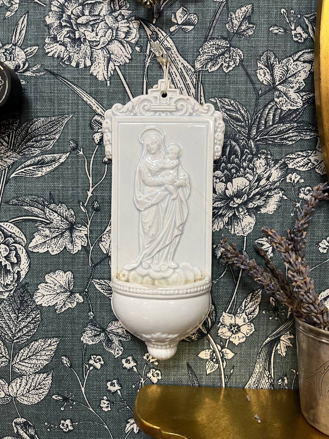 English Porcelain Benitier