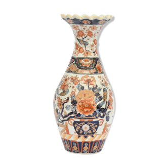 Imari porcelain vase