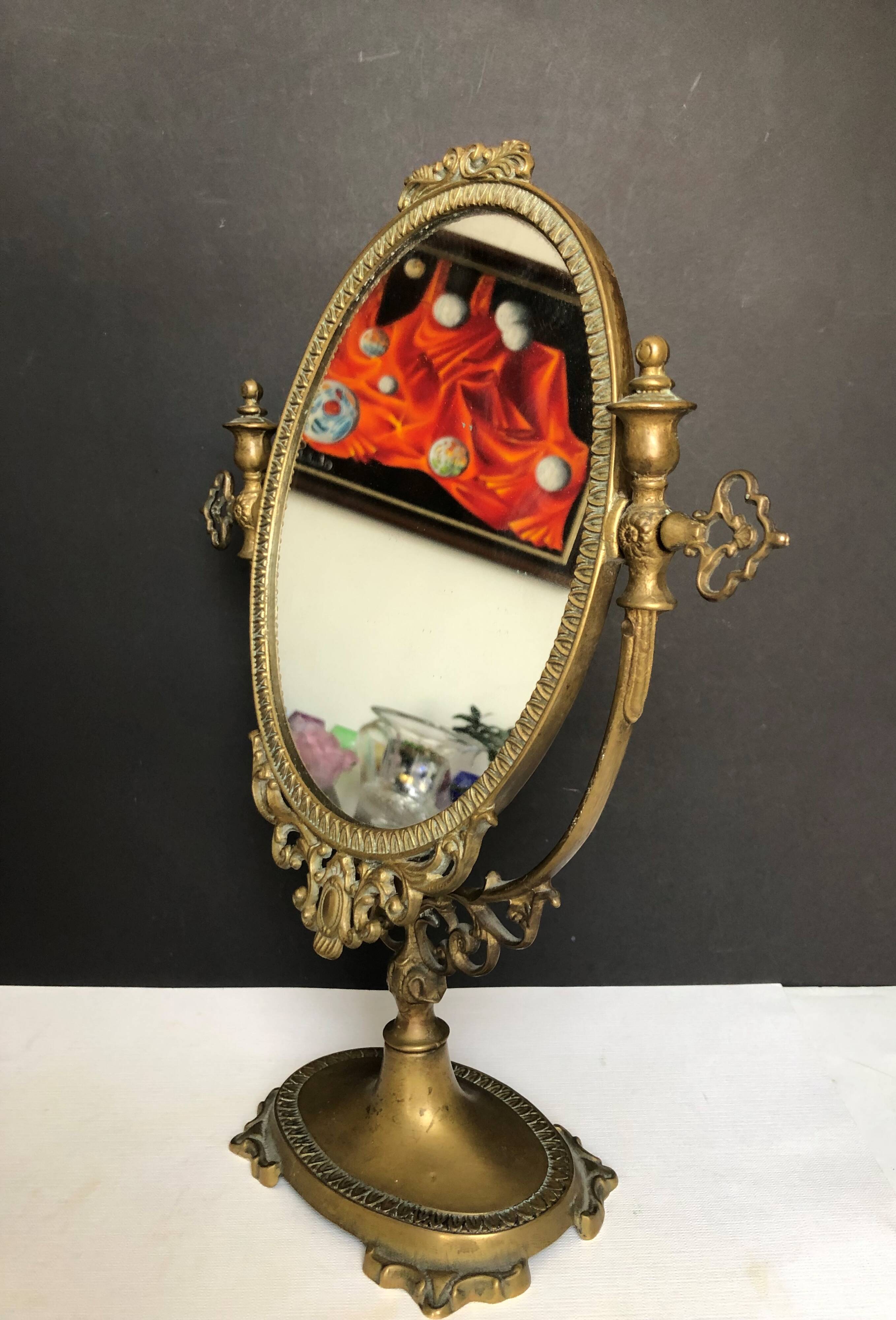 Gilded bronze table mirror