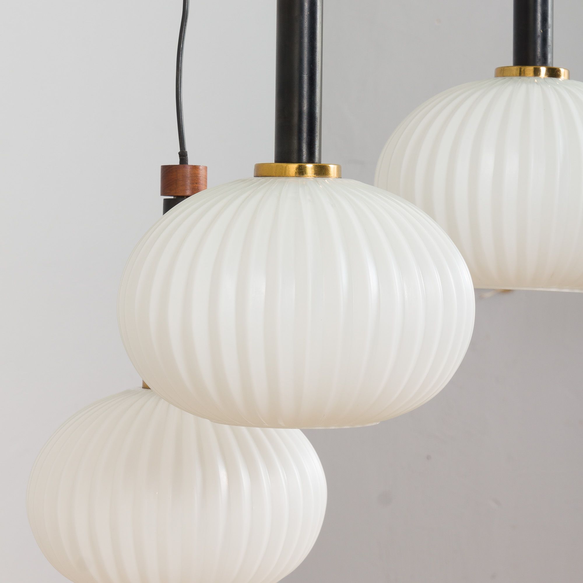 Ribbed glass and teak pendant lamp, 60s.