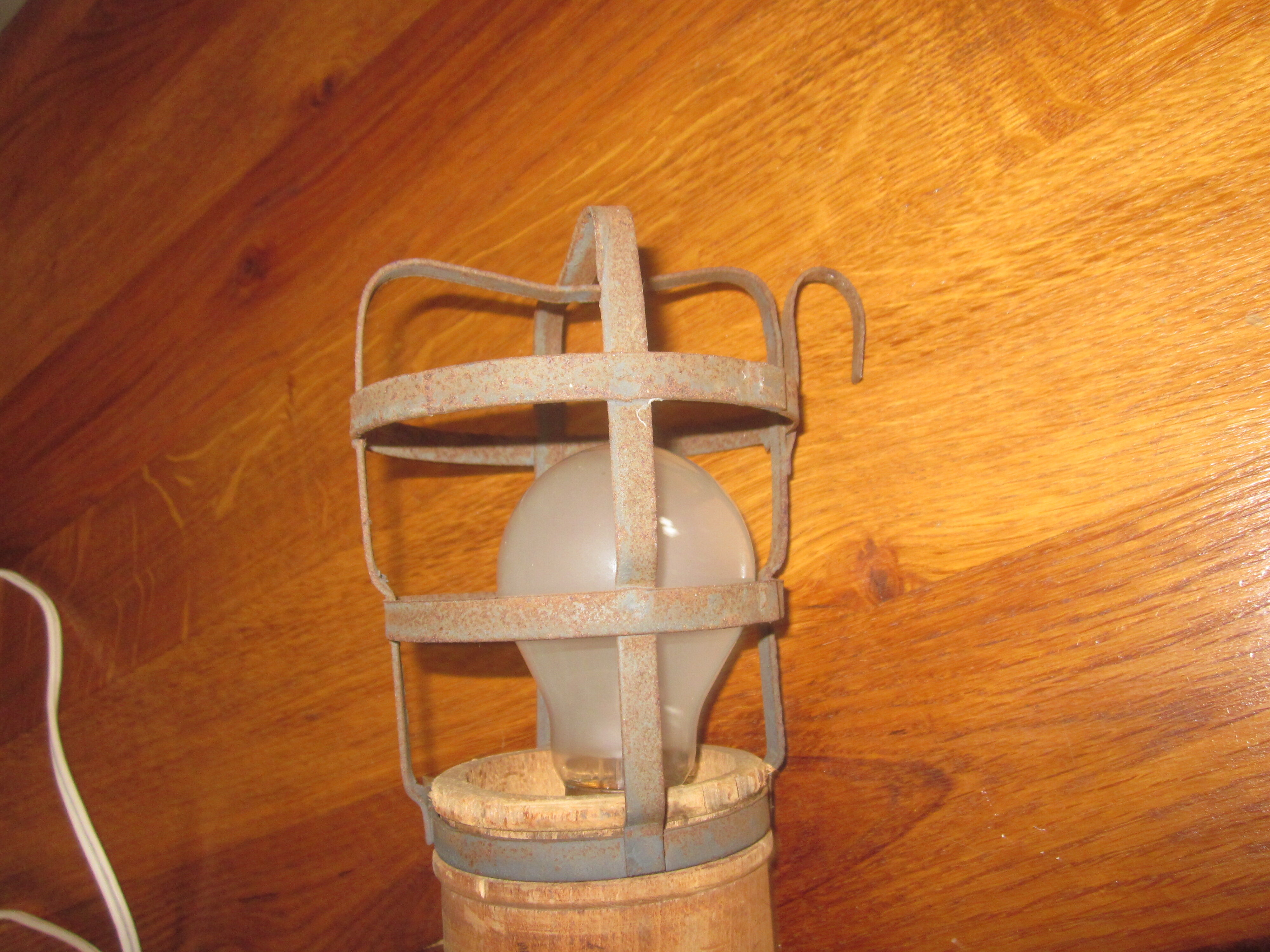 Baladeuse lampe manche en bois