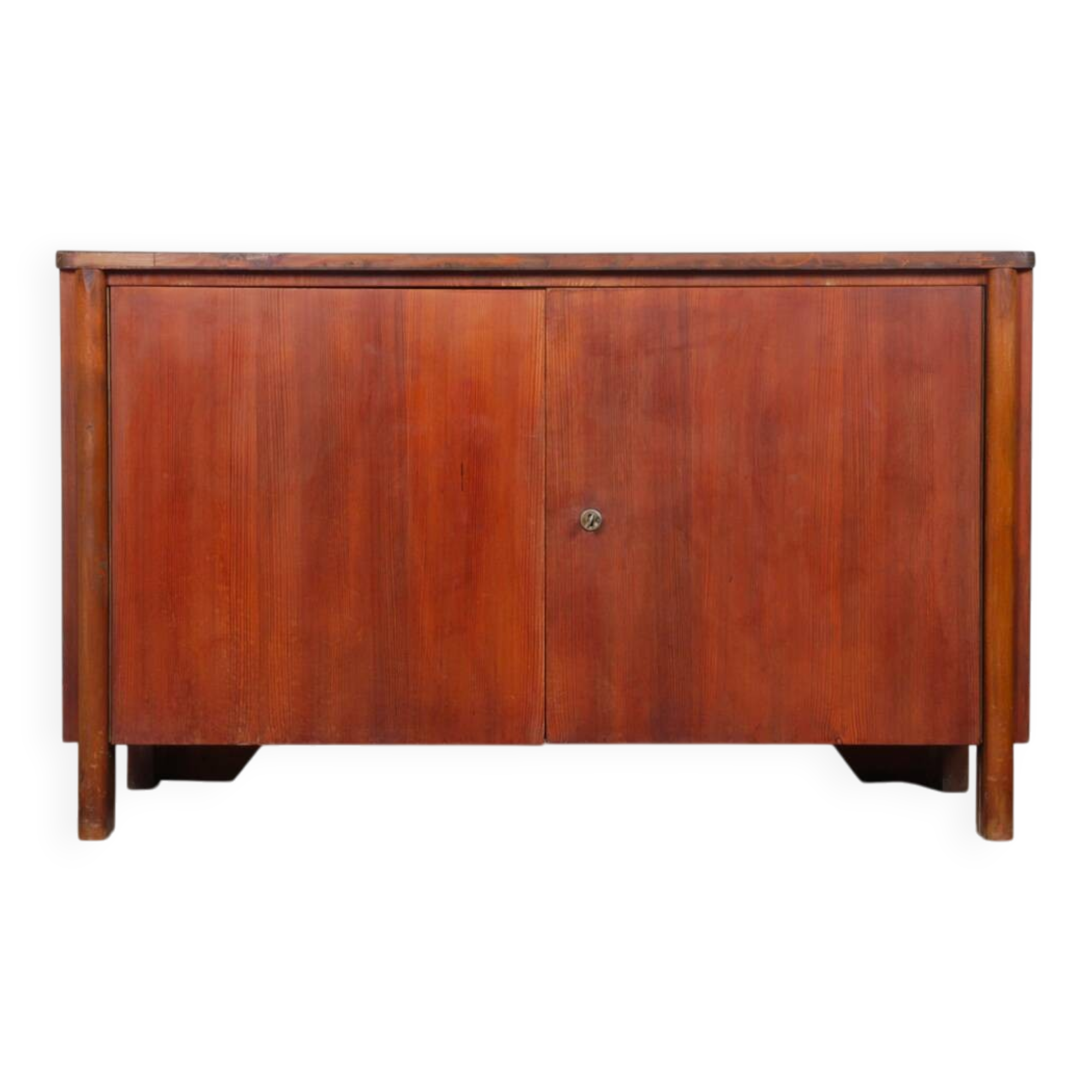 Wooden chest of drawers from the 1950s