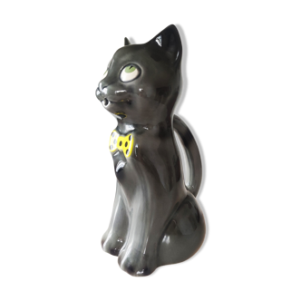 Pitcher jug slurry cat