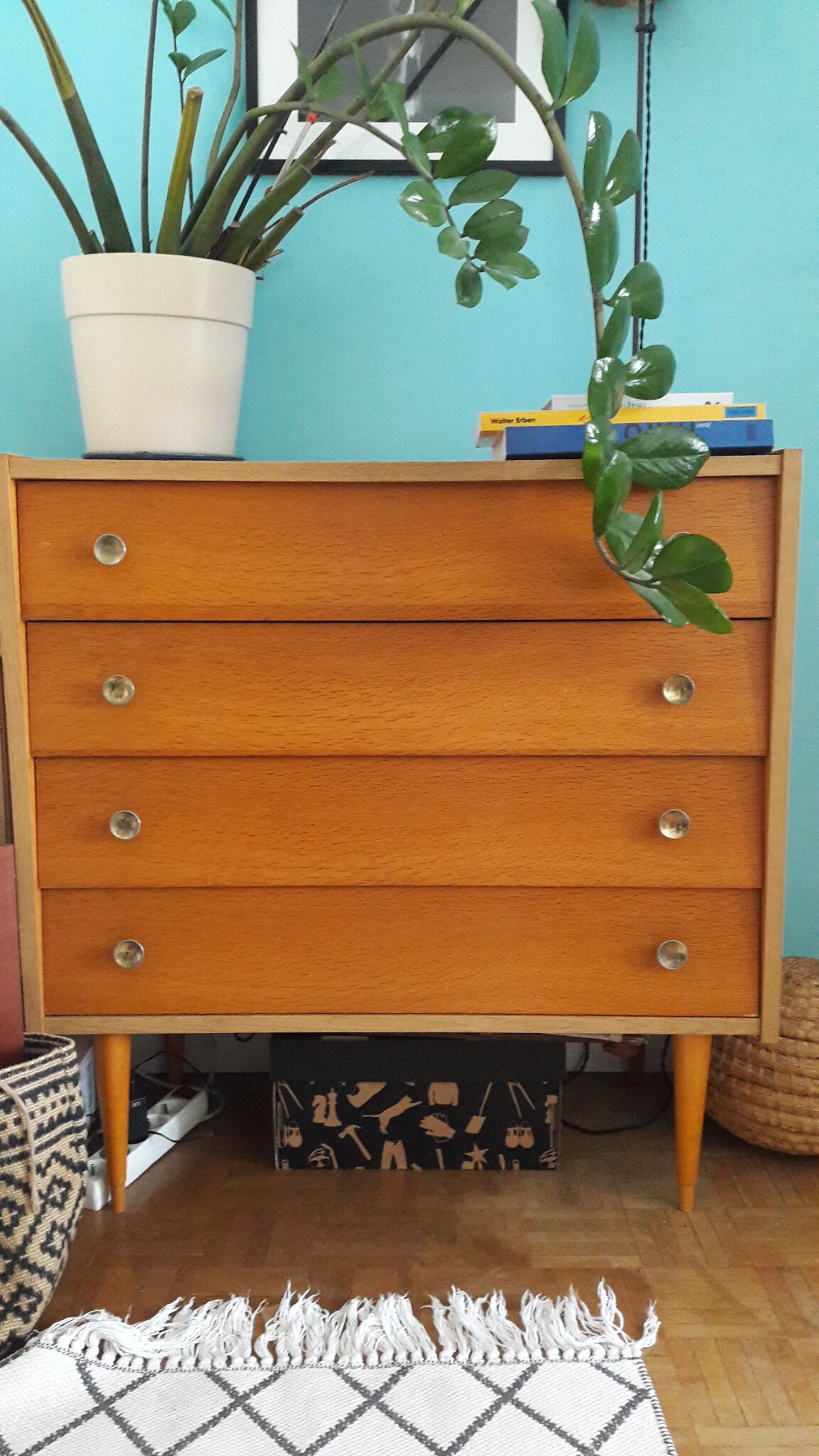 Scandinavian chest of drawers