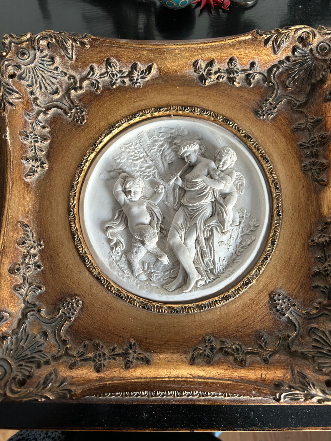 Bas-relief frame