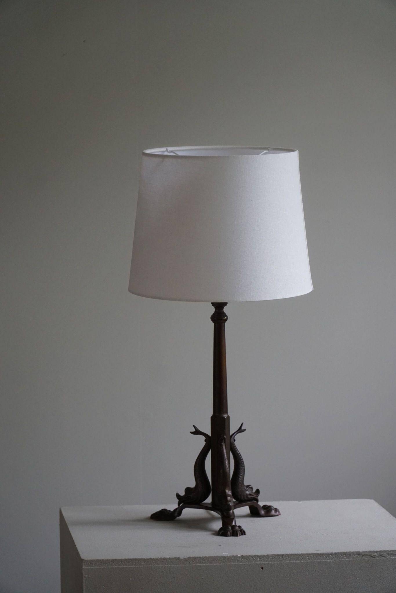 Danish table lamp, Jugendstil, Art Nouveau, in bronze, 1920s.